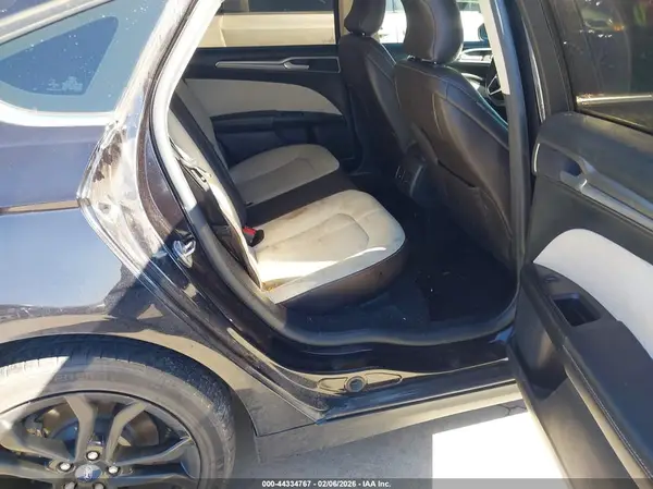 3FA6P0HD5KR132953 2019 FORD FUSION - Image 8