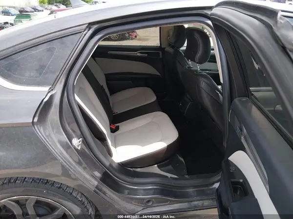 3FA6P0HD5KR179433 2019 FORD FUSION - Image 8