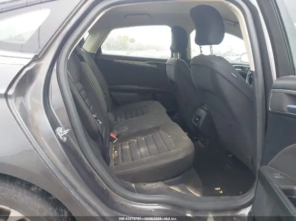 3FA6P0HD5KR193378 2019 FORD FUSION - Image 8