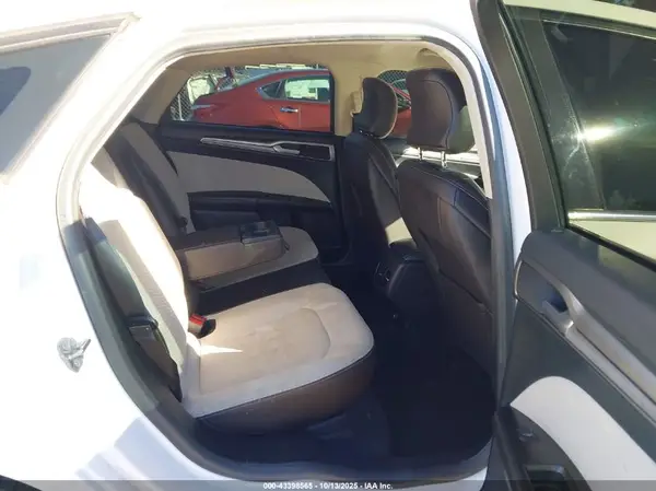 3FA6P0HD5KR194000 2019 FORD FUSION - Image 8