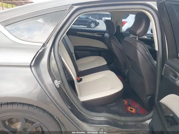 3FA6P0HD5KR194093 2019 FORD FUSION - Image 8