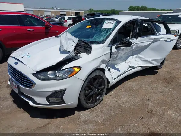 3FA6P0HD5KR198743 2019 FORD FUSION - Image 2