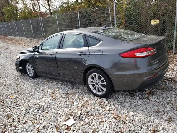 3FA6P0HD5KR211913 2019 FORD FUSION - Image 2