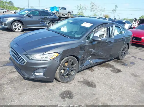 3FA6P0HD5KR213709 2019 FORD FUSION - Image 2