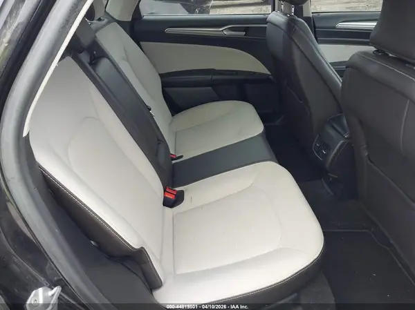 3FA6P0HD5KR214214 2019 FORD FUSION - Image 8