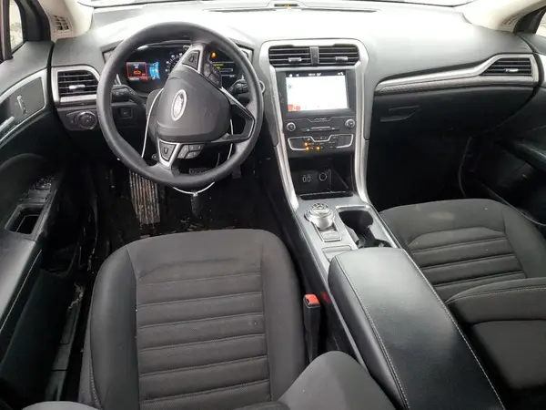 3FA6P0HD5KR215072 2019 FORD FUSION - Image 8