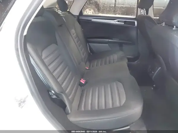 3FA6P0HD5KR217842 2019 FORD FUSION - Image 8