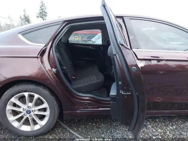 3FA6P0HD5KR233149 2019 FORD FUSION - Image 8