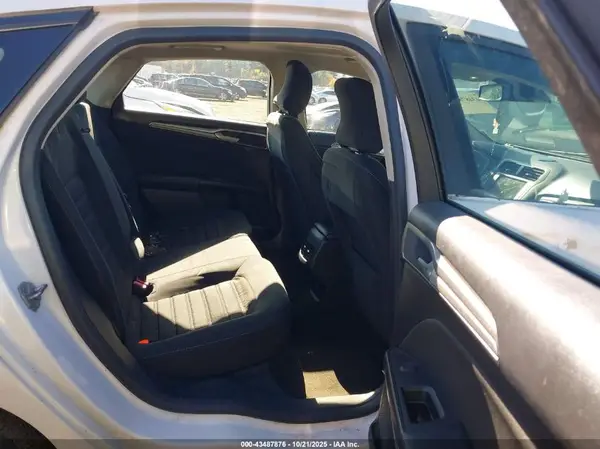 3FA6P0HD5KR244524 2019 FORD FUSION - Image 8