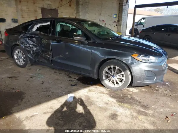 3FA6P0HD5KR244720 2019 FORD FUSION - Image 1