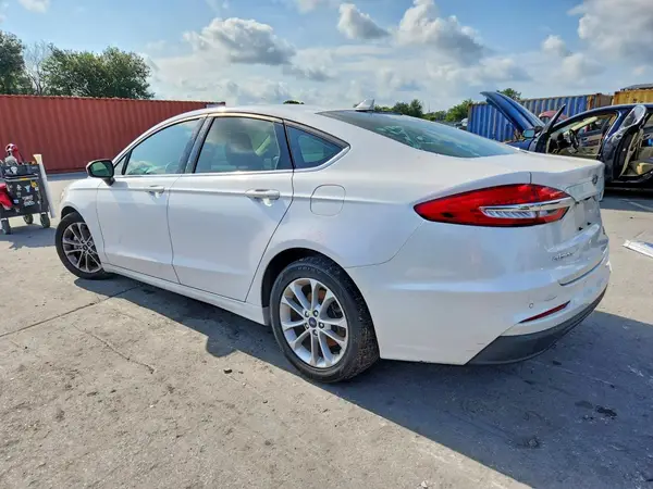 3FA6P0HD5KR247388 2019 FORD FUSION - Image 2