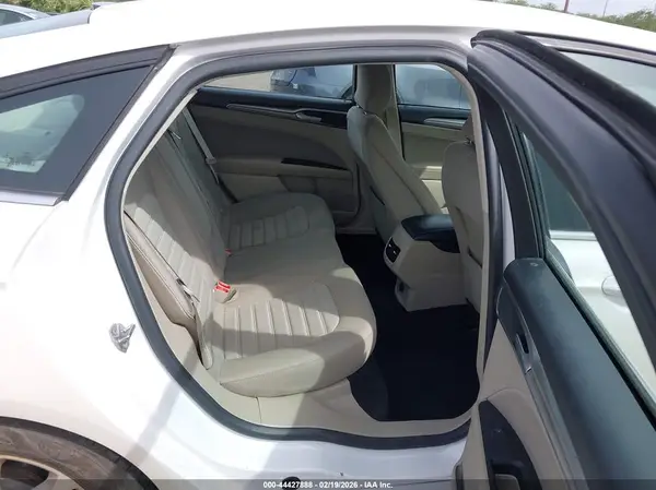 3FA6P0HD5KR280021 2019 FORD FUSION - Image 8