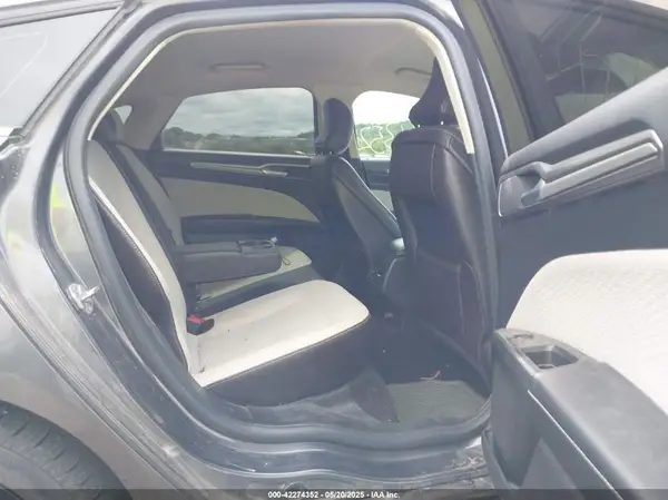 3FA6P0HD5KR283727 2019 FORD FUSION - Image 8