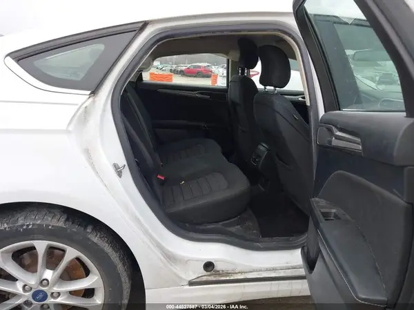 3FA6P0HD5KR287132 2019 FORD FUSION - Image 8