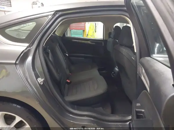 3FA6P0HD5LR107505 2020 FORD FUSION - Image 8