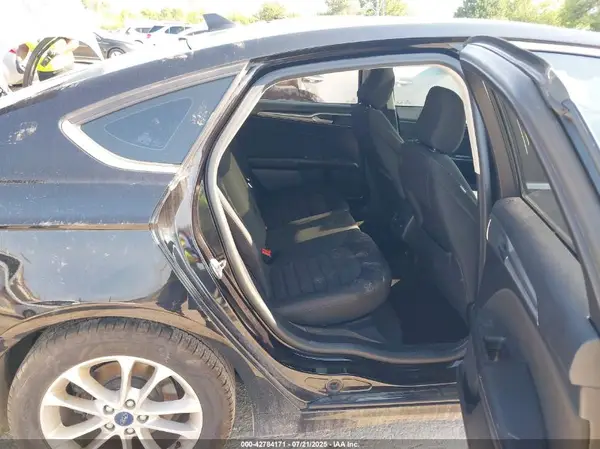 3FA6P0HD5LR123087 2020 FORD FUSION - Image 8