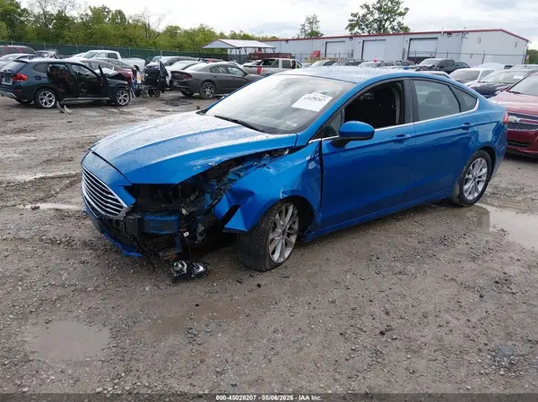 3FA6P0HD5LR123932 2020 FORD FUSION - Image 2