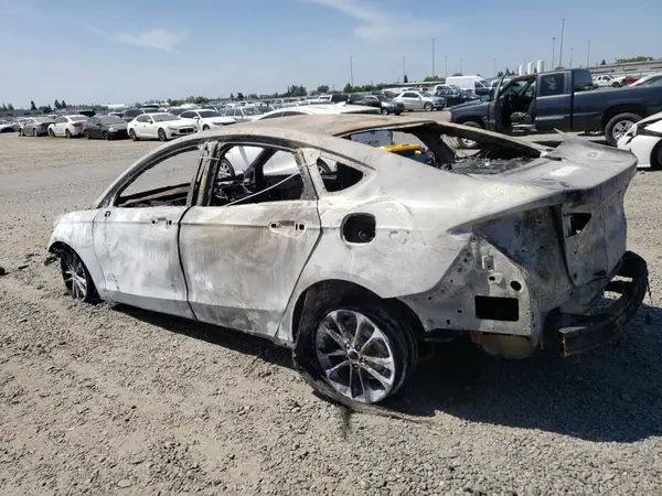 3FA6P0HD5LR127544 2020 FORD FUSION - Image 2