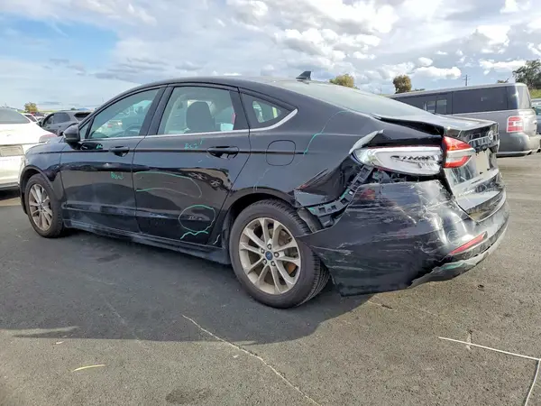 3FA6P0HD5LR136020 2020 FORD FUSION - Image 2