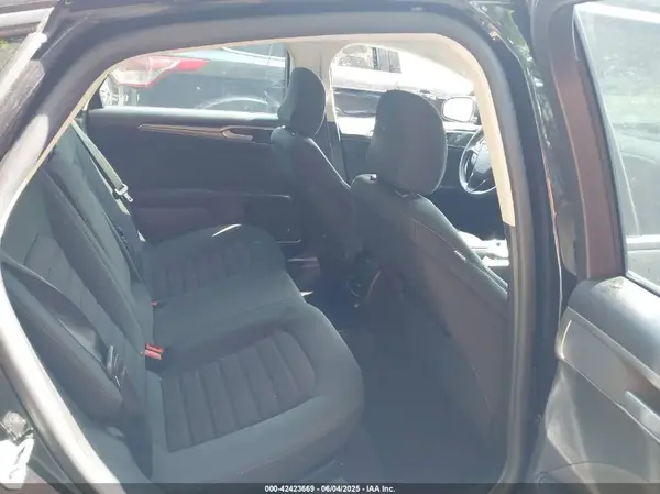 3FA6P0HD5LR167543 2020 FORD FUSION - Image 8