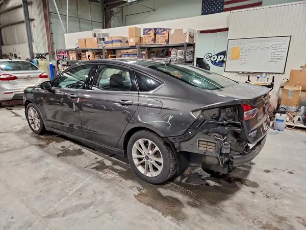 3FA6P0HD5LR169602 2020 FORD FUSION - Image 2