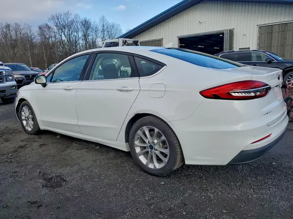 3FA6P0HD5LR172547 2020 FORD FUSION - Image 2