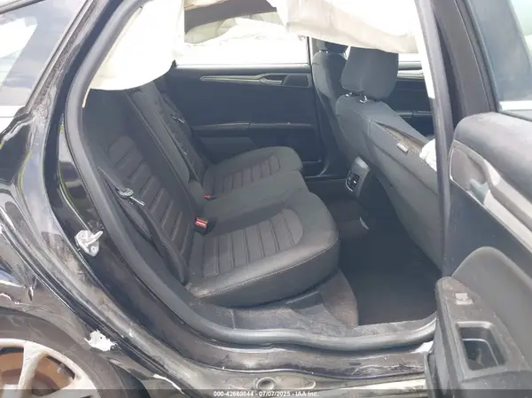 3FA6P0HD5LR221052 2020 FORD FUSION - Image 8
