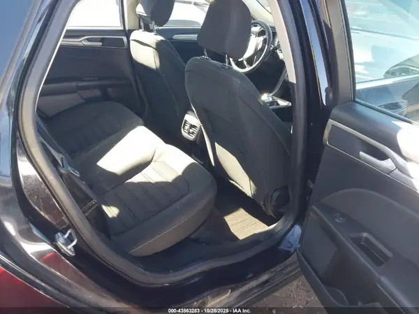 3FA6P0HD5LR233041 2020 FORD FUSION - Image 8
