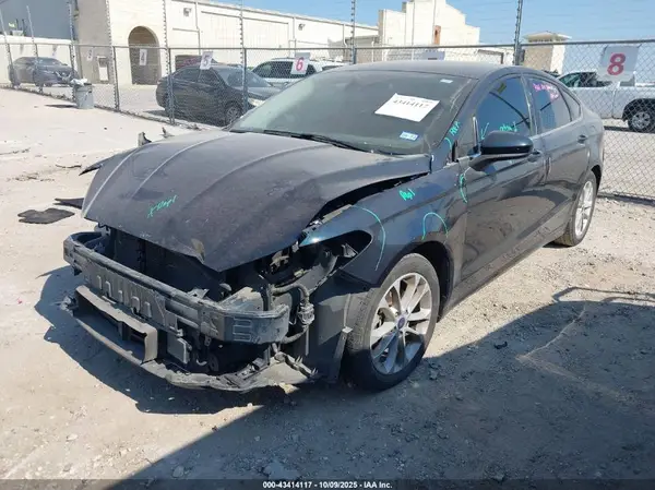 3FA6P0HD5LR233685 2020 FORD FUSION - Image 2