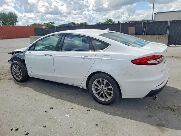 3FA6P0HD5LR250258 2020 FORD FUSION - Image 2