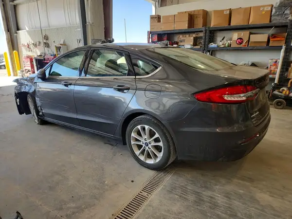 3FA6P0HD5LR255167 2020 FORD FUSION - Image 2
