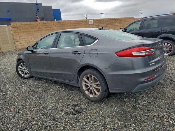 3FA6P0HD5LR258151 2020 FORD FUSION - Image 2