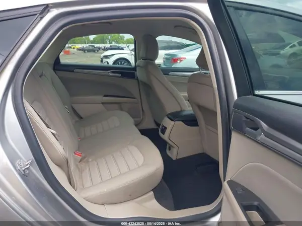 3FA6P0HD5LR262877 2020 FORD FUSION - Image 8
