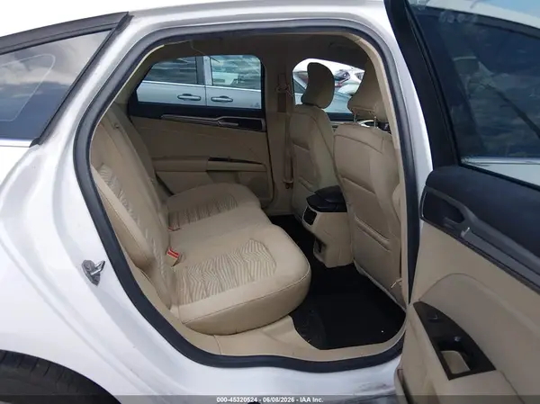 3FA6P0HD6GR104800 2016 FORD FUSION - Image 8