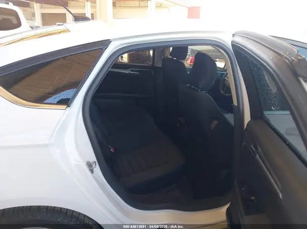 3FA6P0HD6GR385660 2016 FORD FUSION - Image 8