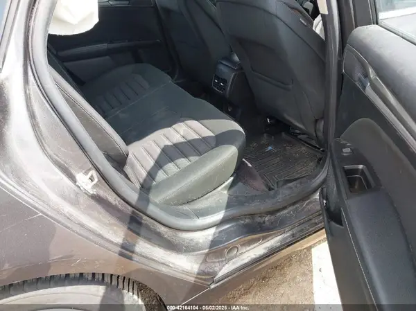 3FA6P0HD6HR108623 2017 FORD FUSION - Image 8