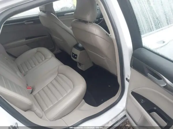 3FA6P0HD6HR114308 2017 FORD FUSION - Image 8