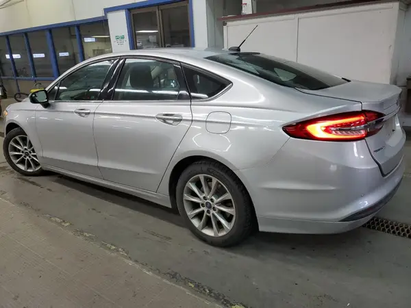 3FA6P0HD6HR123770 2017 FORD FUSION - Image 2