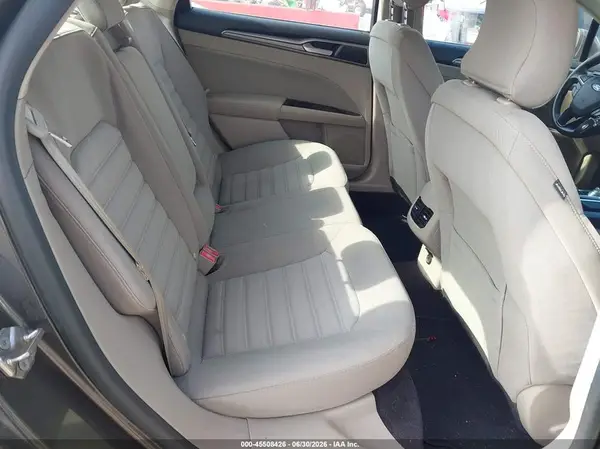3FA6P0HD6HR123798 2017 FORD FUSION - Image 8