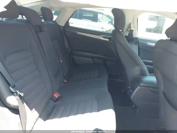 3FA6P0HD6HR123820 2017 FORD FUSION - Image 8