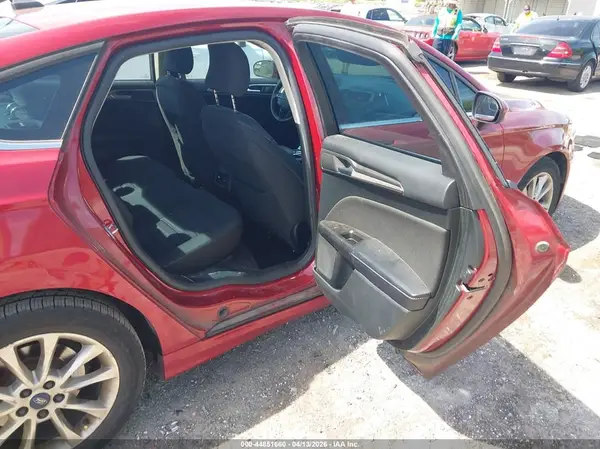 3FA6P0HD6HR137927 2017 FORD FUSION - Image 8