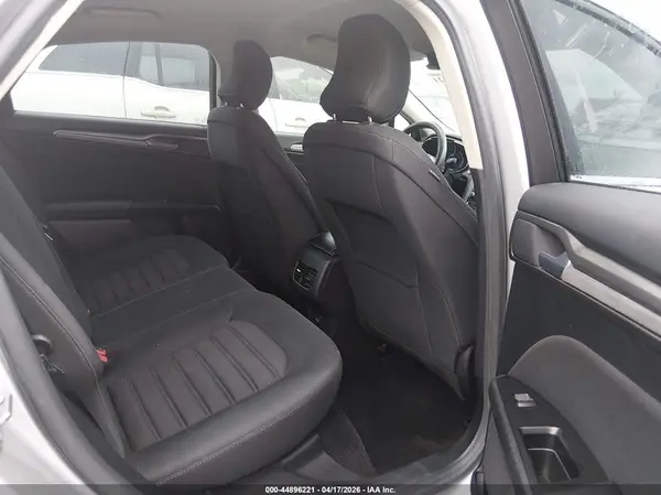 3FA6P0HD6HR241513 2017 FORD FUSION - Image 8