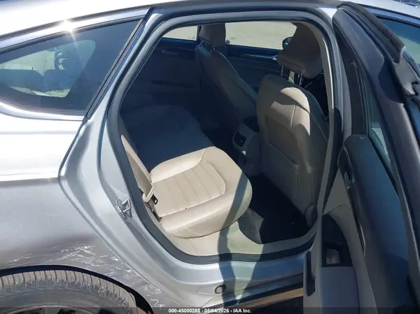 3FA6P0HD6HR243763 2017 FORD FUSION - Image 8