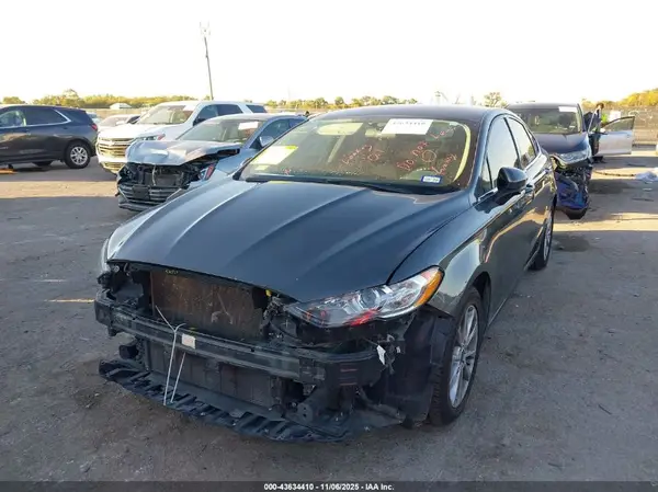 3FA6P0HD6HR255606 2017 FORD FUSION - Image 2