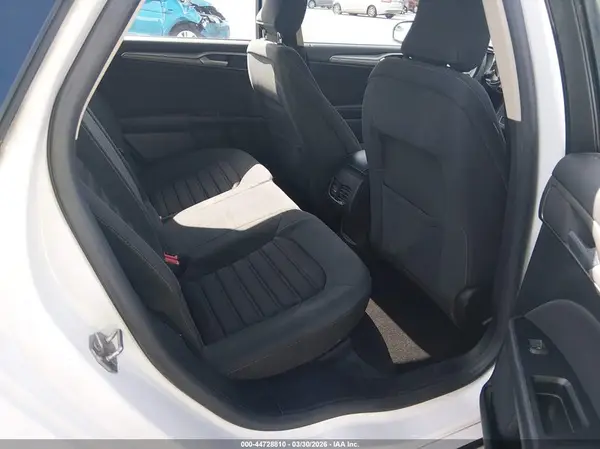 3FA6P0HD6HR269943 2017 FORD FUSION - Image 8