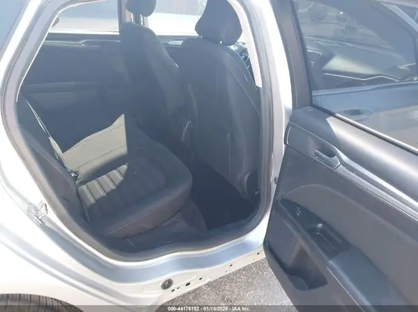3FA6P0HD6HR350697 2017 FORD FUSION - Image 8