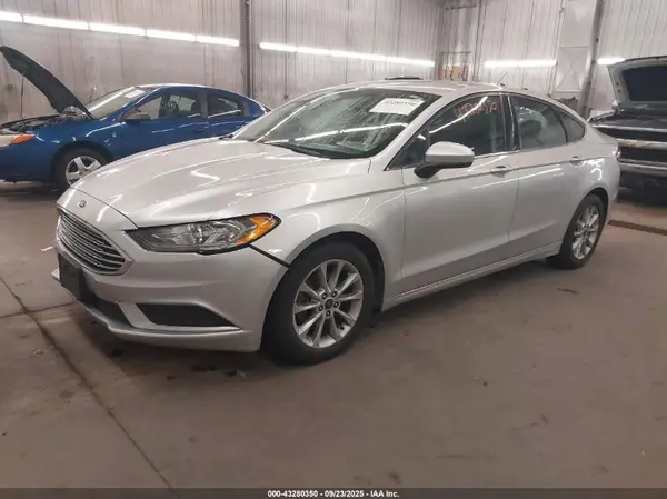 3FA6P0HD6HR365524 2017 FORD FUSION - Image 2