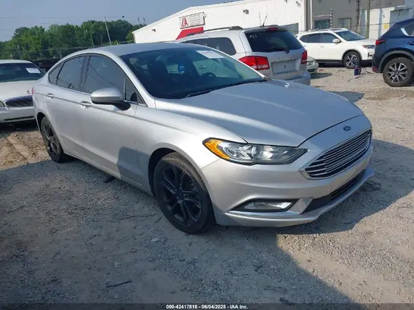 3FA6P0HD6JR183702 2018 FORD FUSION - Image 1