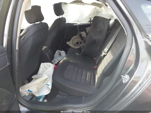 3FA6P0HD6JR192643 2018 FORD FUSION - Image 8
