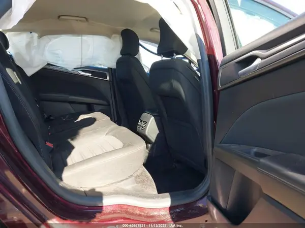 3FA6P0HD6JR196076 2018 FORD FUSION - Image 8